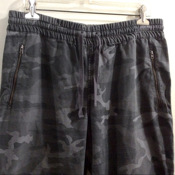 TNA Aritzia ALIX grey camo jogger pants - Picture 3 of 8